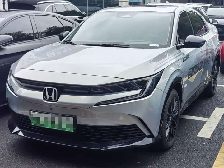 Фото 1 - Honda e:NP2