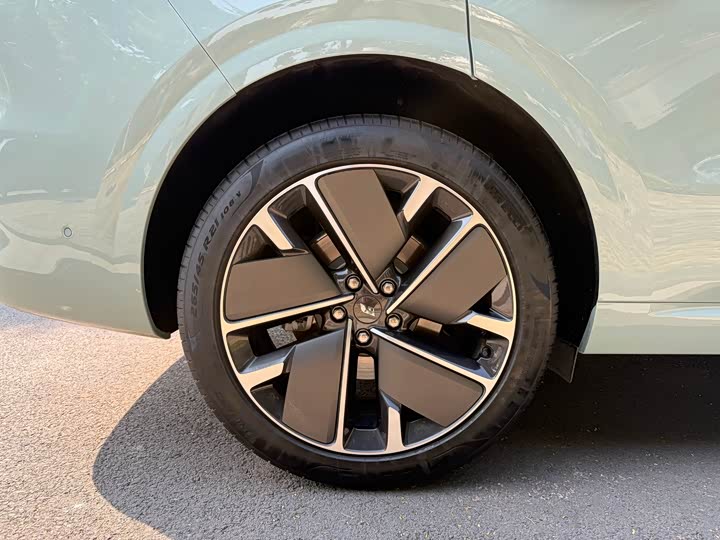 Фото 9 - LiXiang L6