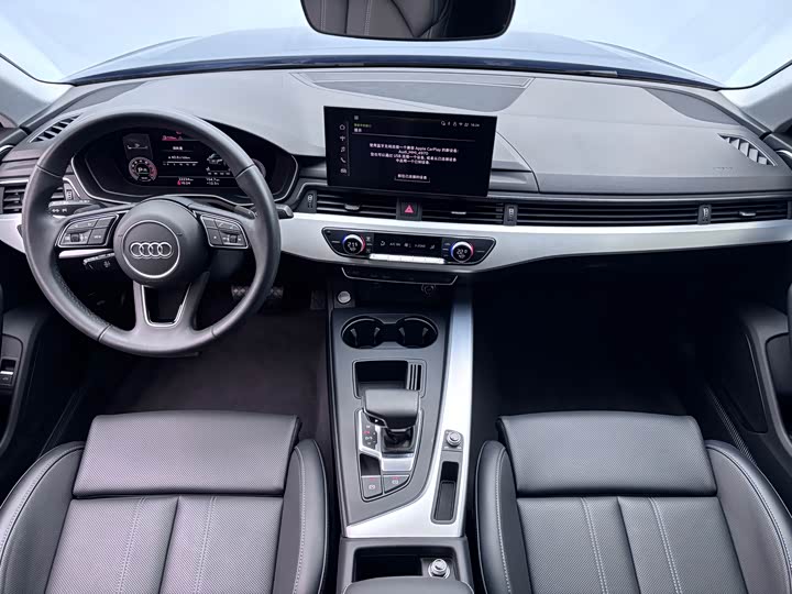 Фото 6 - Audi A4L