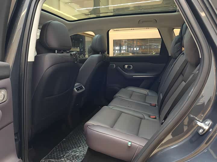 Фото 6 - Leapmotor C10