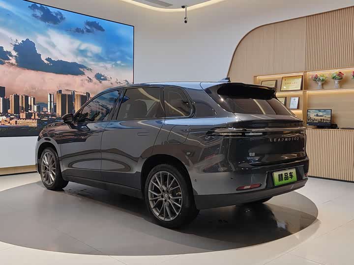 Фото 8 - Leapmotor C10