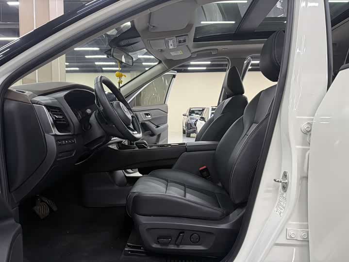 Photo 5 - Nissan X-Trail