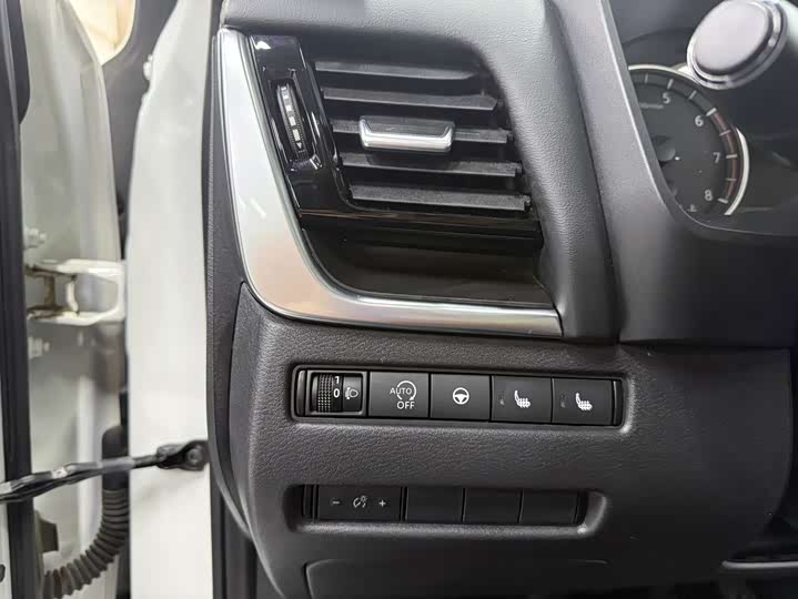 Photo 6 - Nissan X-Trail