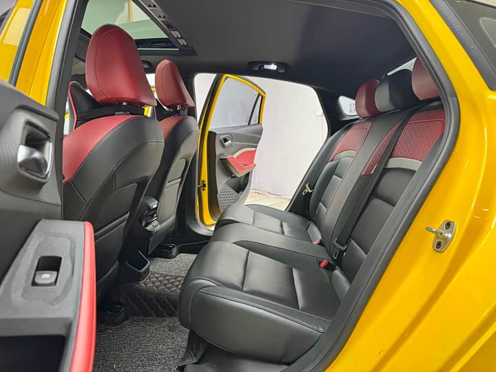 Фото 8 - MG Motor 5