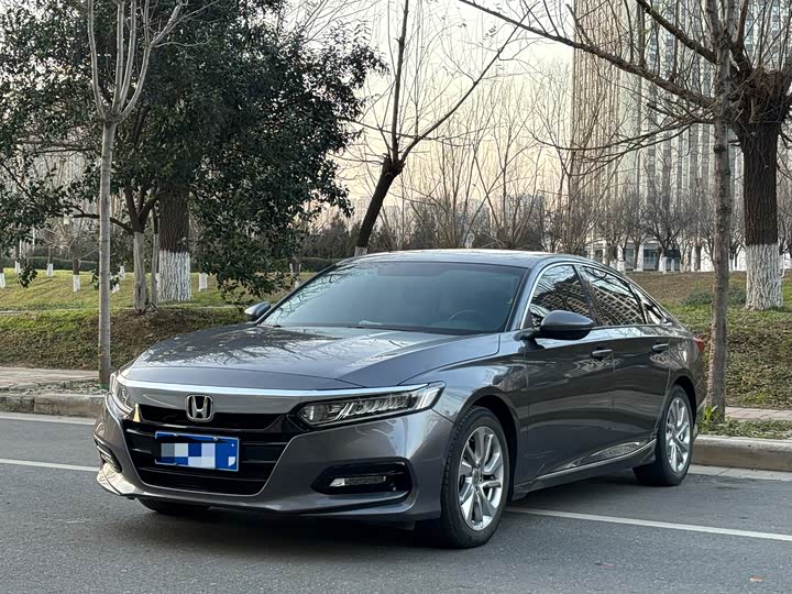 Photo 1 - Honda Accord