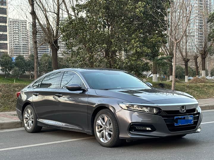 Photo 3 - Honda Accord
