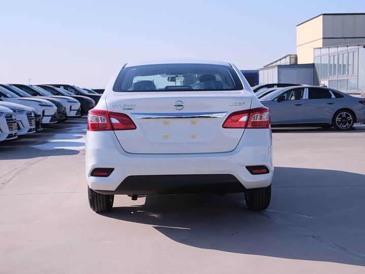 Photo 5 - Nissan Sylphy