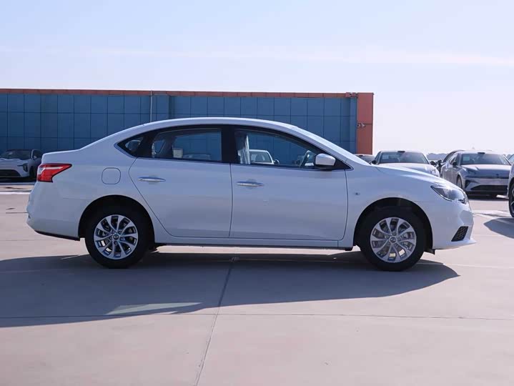 Photo 8 - Nissan Sylphy