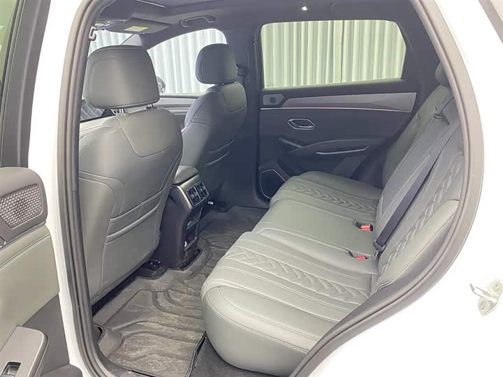 Фото 9 - BYD Song L DM-i Hybrid