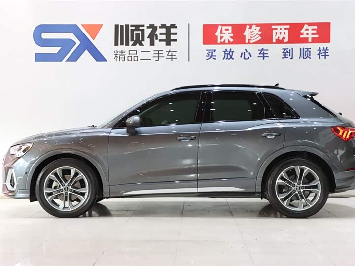 Фото 4 - Audi Q3