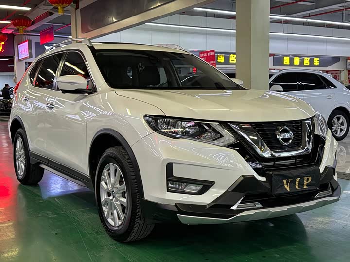 Фото 2 - Nissan X-Trail