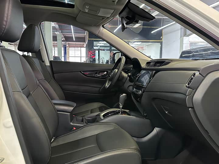 Фото 4 - Nissan X-Trail