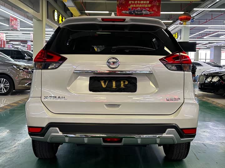 Фото 8 - Nissan X-Trail