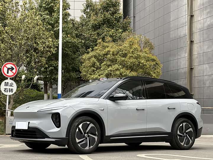 Фото 1 - Nio ES6