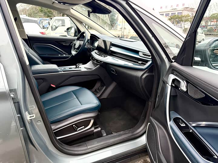 Фото 6 - Geely Jiaji