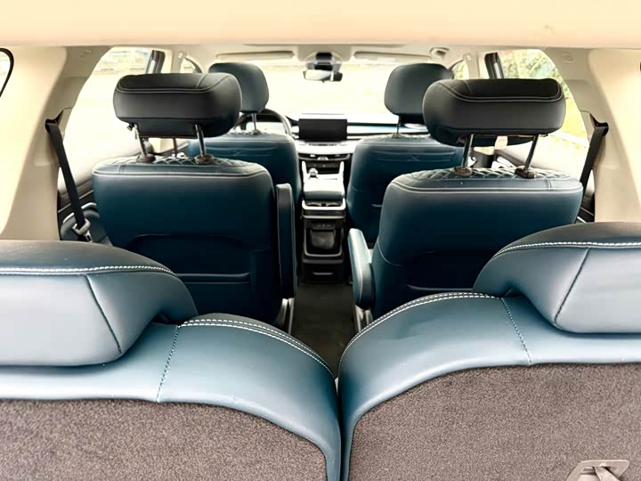 Фото 8 - Geely Jiaji