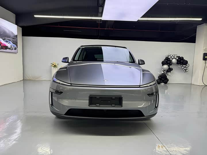 Фото 2 - Tesla Model Y