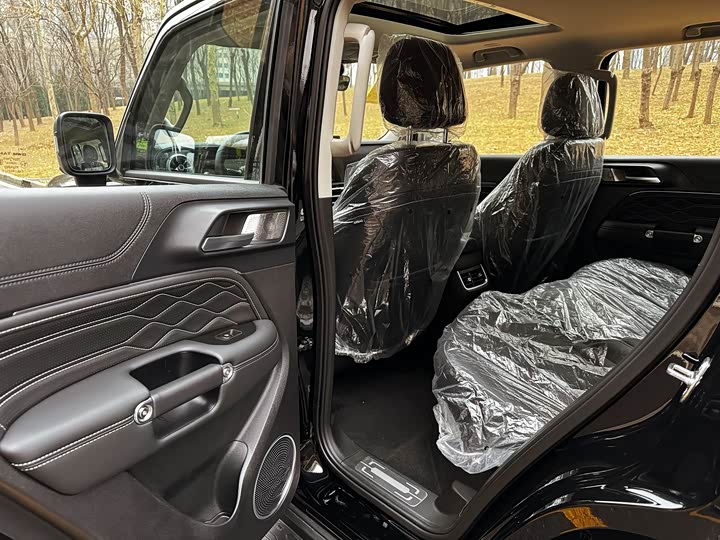 Фото 6 - Tank 300 Hybrid