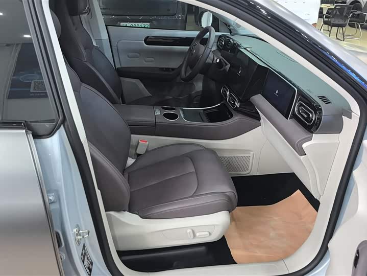 Фото 8 - Leapmotor C11