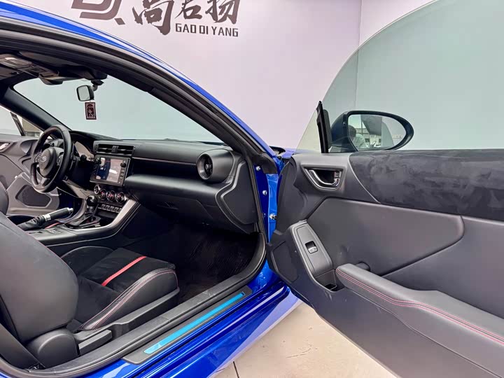 Фото 9 - Subaru BRZ