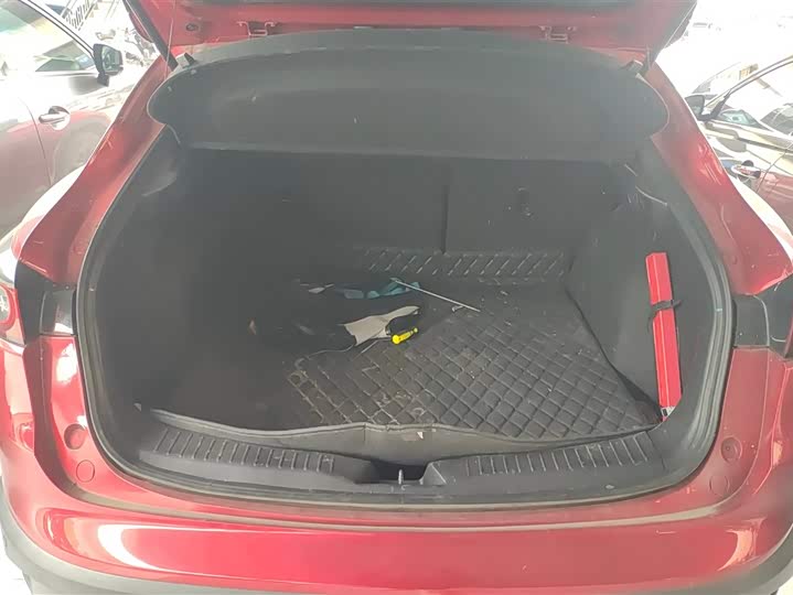 Фото 4 - Mazda CX-4