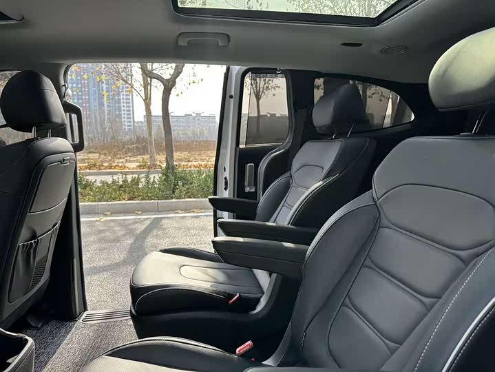 Фото 5 - Hyundai Custo