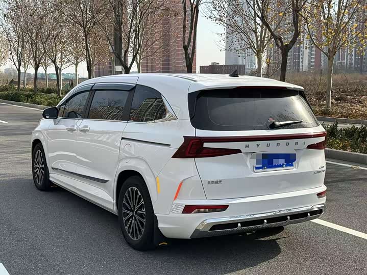 Фото 7 - Hyundai Custo