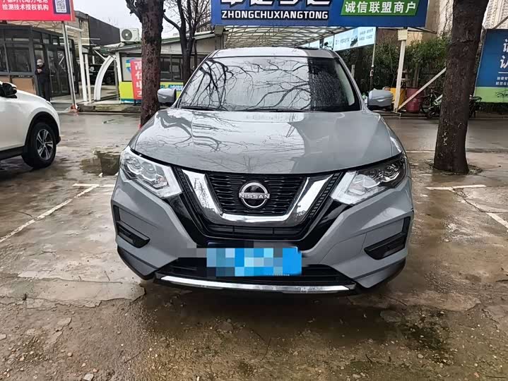 Фото 2 - Nissan X-Trail
