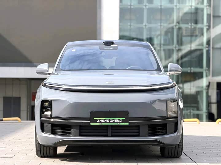 Фото 1 - LiXiang L8