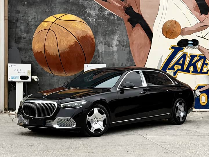 Zdjęcie 1 - Mercedes-Benz Maybach S-Class