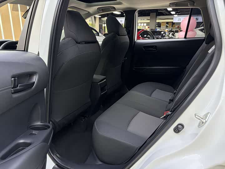 Фото 5 - Toyota Wildlander