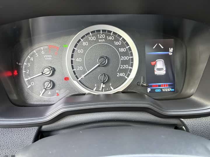 Фото 9 - Toyota Wildlander