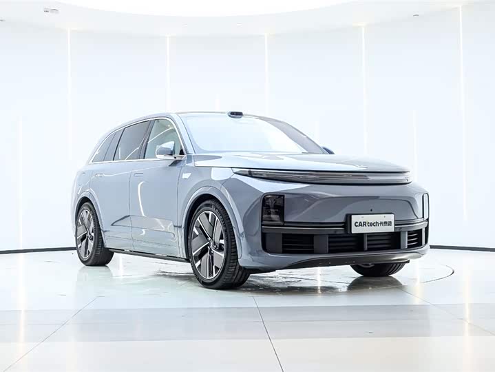 Photo 2 - LiXiang L7