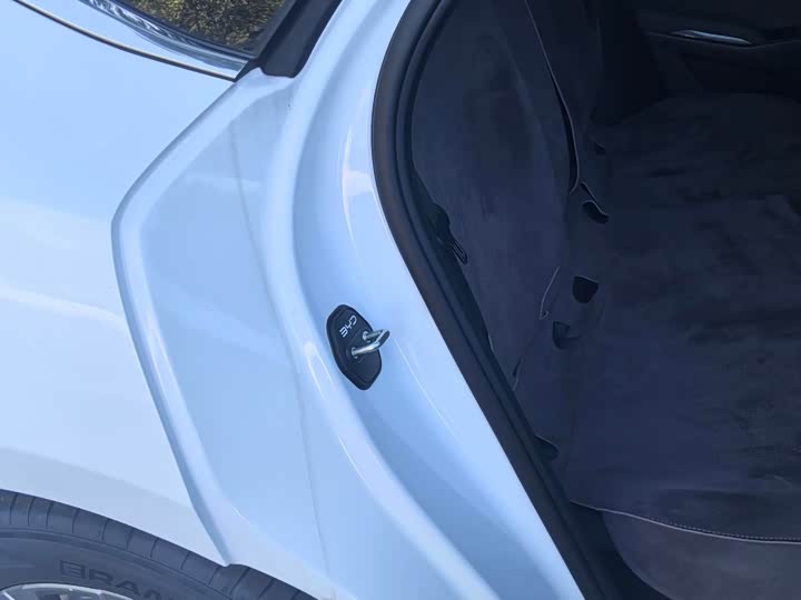 Фото 8 - BYD Qin L