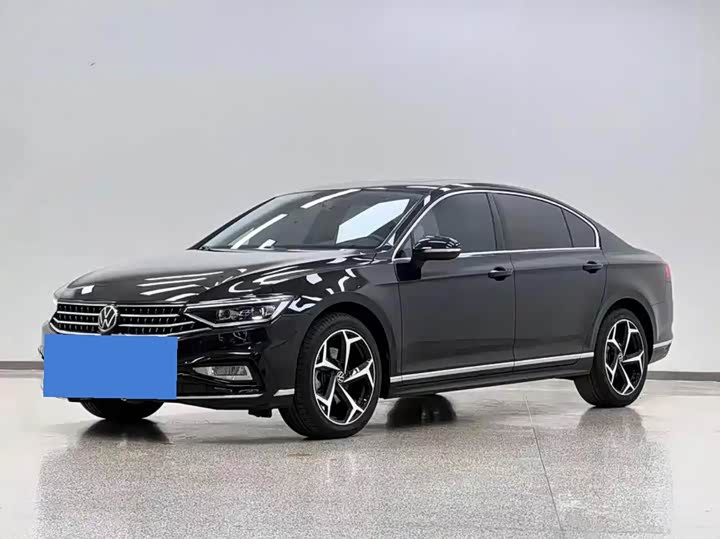 Фото 1 - Volkswagen Magotan