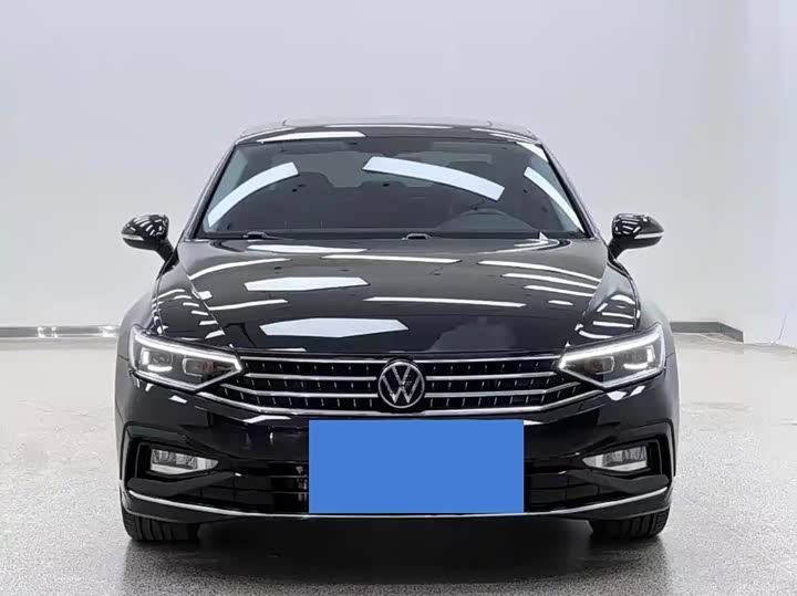 Фото 2 - Volkswagen Magotan