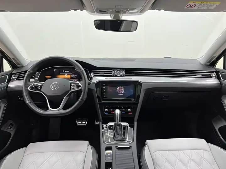 Фото 7 - Volkswagen Magotan