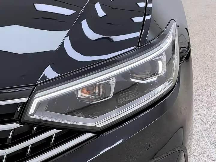 Фото 8 - Volkswagen Magotan