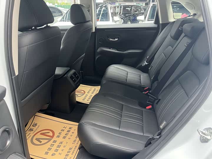 Фото 8 - Honda HR-V