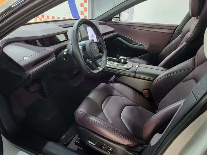 Фото 9 - Xiaomi SU7