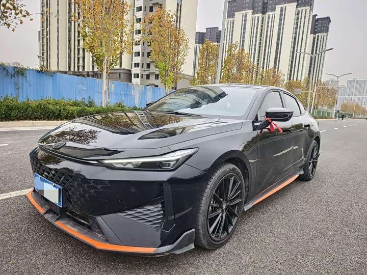 Фото 1 - Changan UNI-V