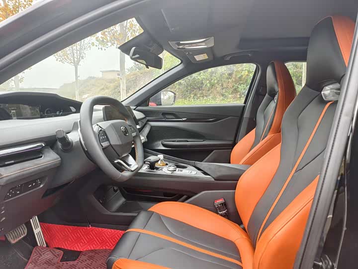 Фото 6 - Changan UNI-V