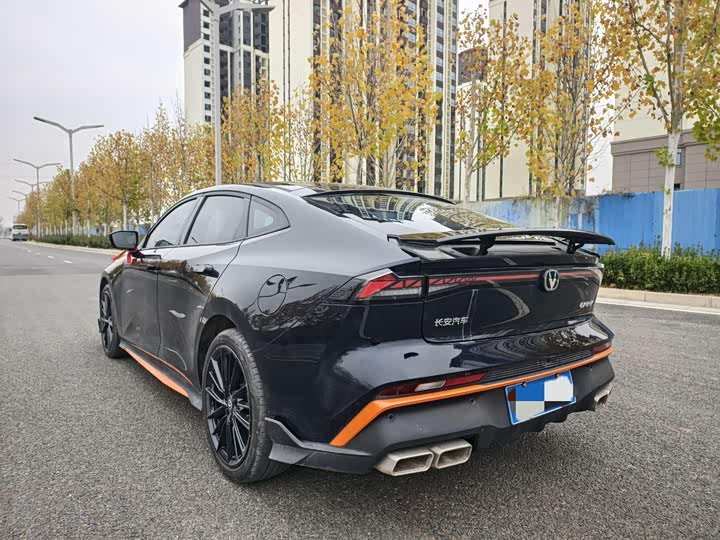 Фото 8 - Changan UNI-V