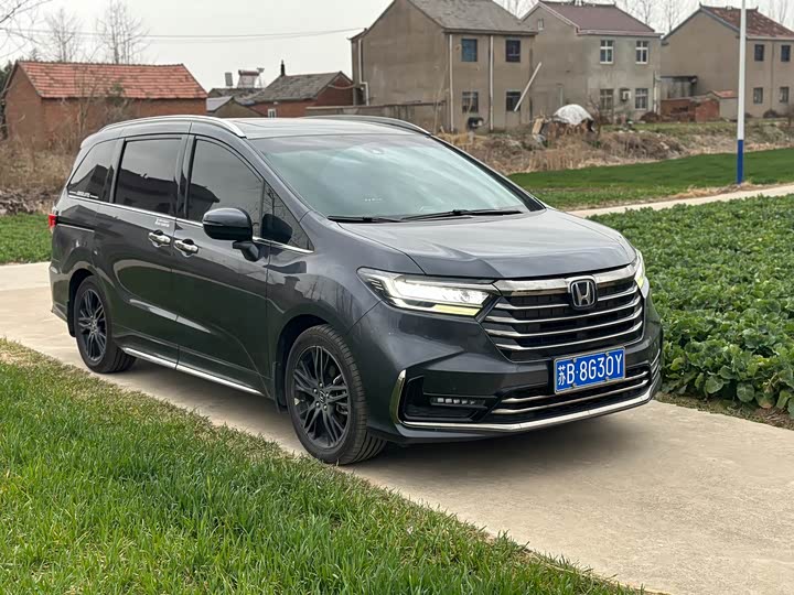 Фото 3 - Honda Odyssey