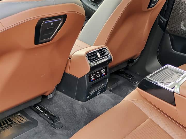 Фото 9 - BMW 5 Series