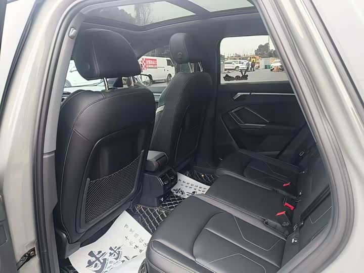 Фото 6 - Audi Q3