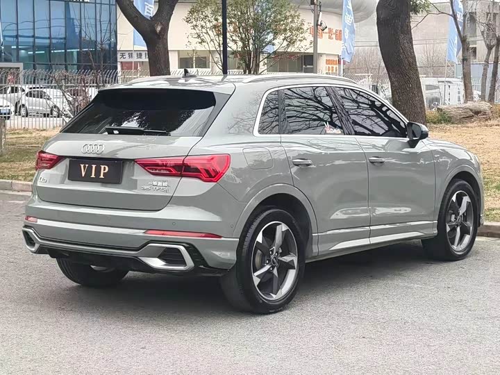 Фото 7 - Audi Q3