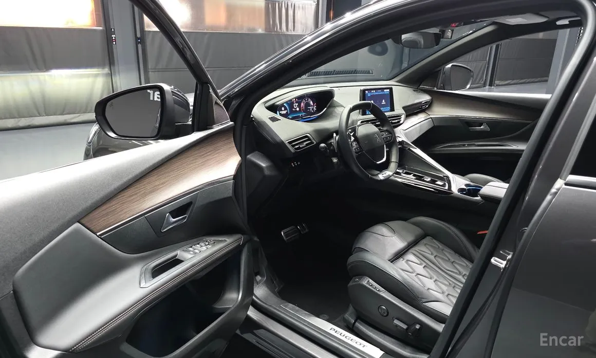 Фото 10 - Peugeot 3008