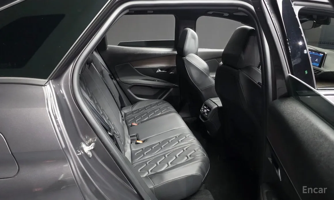 Фото 12 - Peugeot 3008