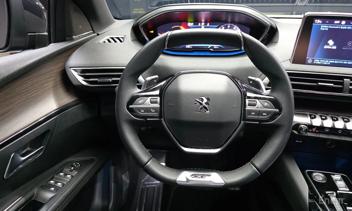 Фото 13 - Peugeot 3008